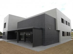 Em2 - Construcción Viviendas de Diseño - Sonsoles - Casa Unifamilar - Reformas de Exteriores - Fachada Principal