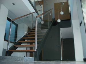 Em2 - Construcción Viviendas de Diseño - Galera - Casa Unifamilar - Reformas de Interiores de Vivienda - Escalera
