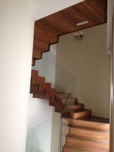 Construcción Viviendas de Diseño - Raúl Pérez - Casa Unifamilar - Escalera