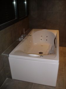 Em2 - Construcción Viviendas de Diseño - Guerras- Casa Unifamilar - Reformas de Interiores - Instalación de Hidromasaje