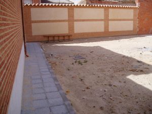 Construcción Viviendas Convencionales - Andrés Casado - Casa Unifamilar - Patio