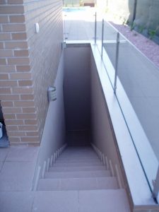 Em2 - Construcción Viviendas de Diseño - Javier Ramos - Casa Unifamilar - Reformas de Exteriores de Viviendas - Escaleras